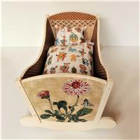 Puppenwiege "Munteres Treiben"  