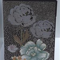 Schubladenkommode "Dunkle Blumen"   