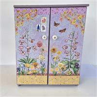 Puppenschrank "Frühling im Garten"
