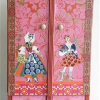 Puppenschrank "Holländerinnen"